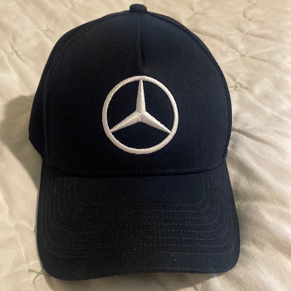 Formula one hat worn once